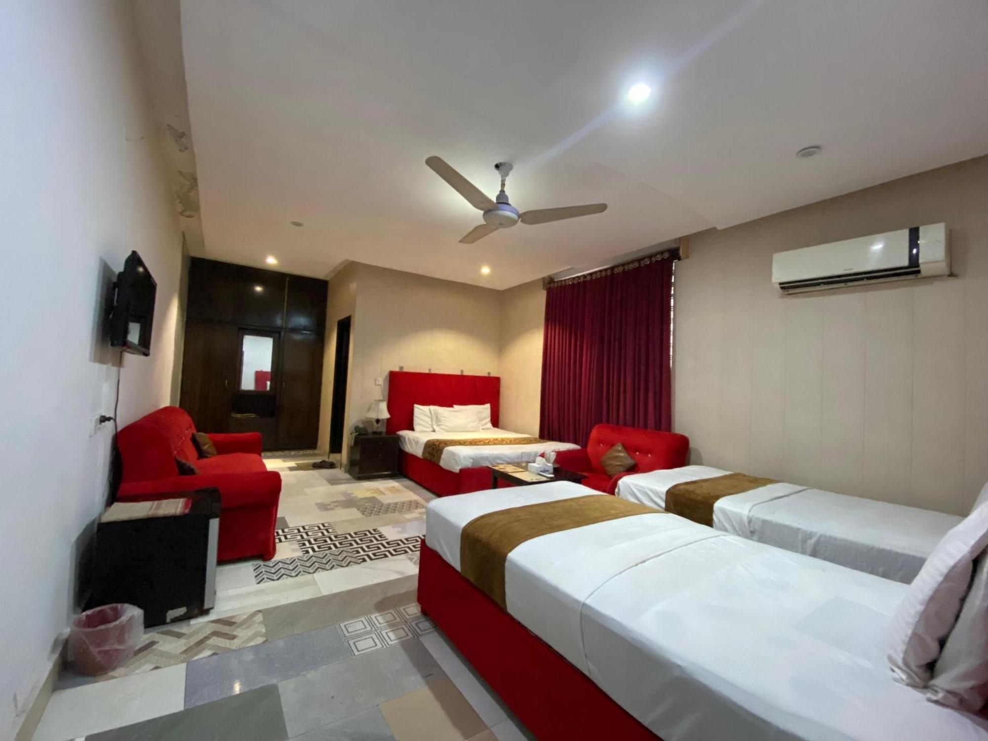 Hotel Tulip Inn, Gulberg Lahore Exteriér fotografie