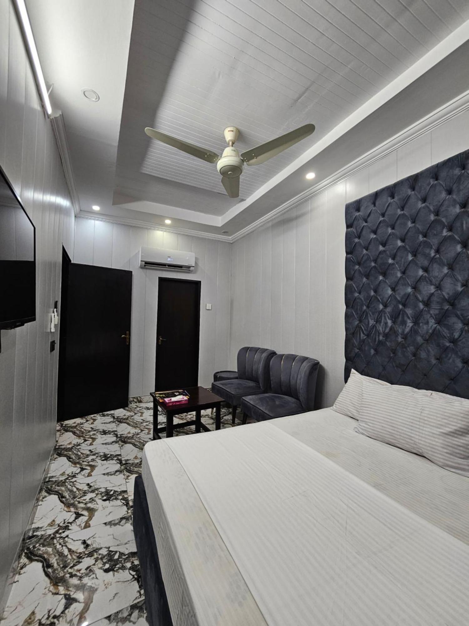 Hotel Tulip Inn, Gulberg Lahore Exteriér fotografie