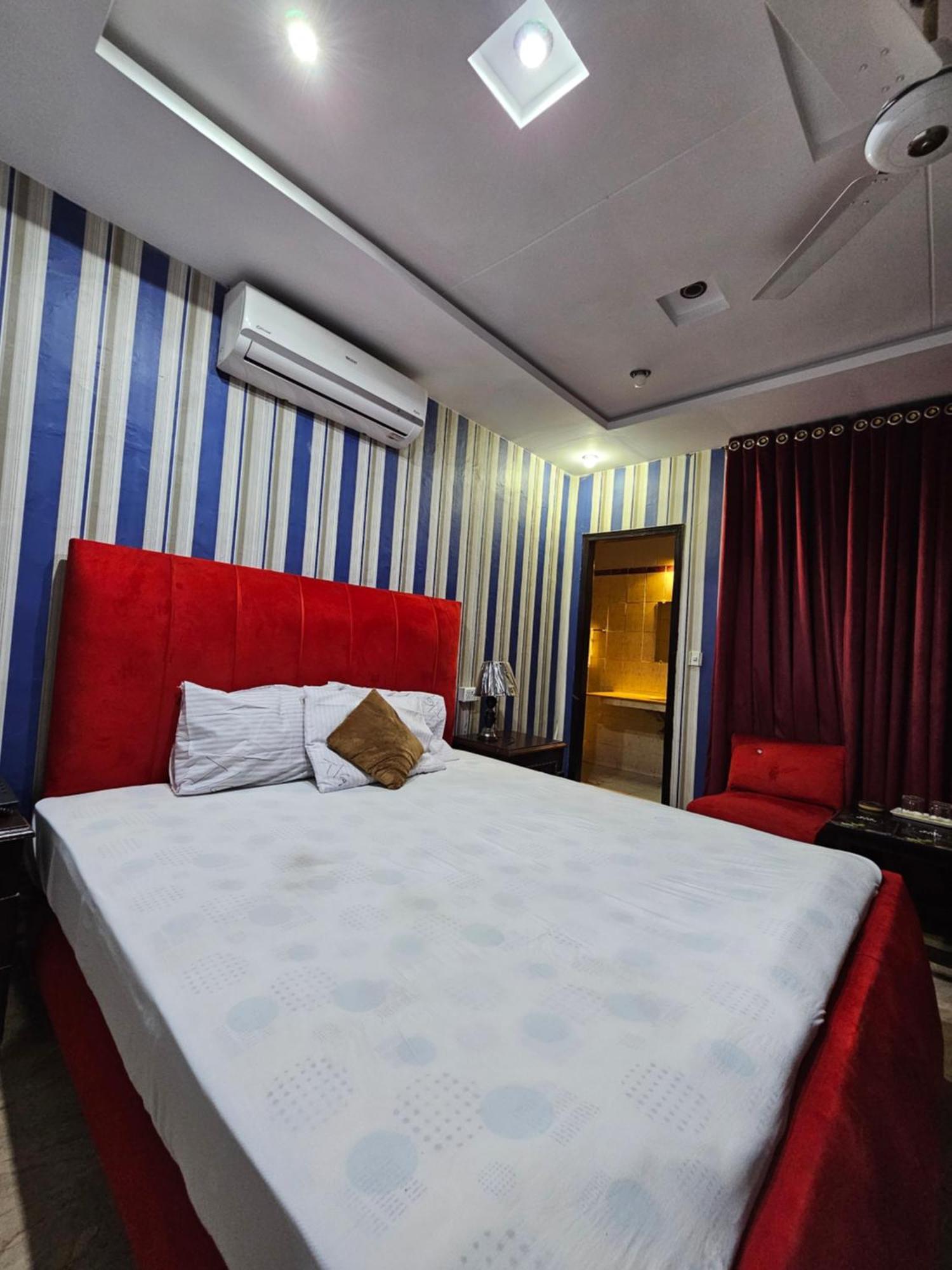 Hotel Tulip Inn, Gulberg Lahore Exteriér fotografie