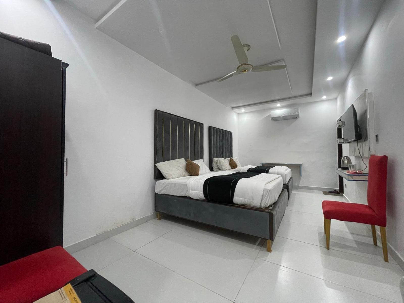 Hotel Tulip Inn, Gulberg Lahore Exteriér fotografie